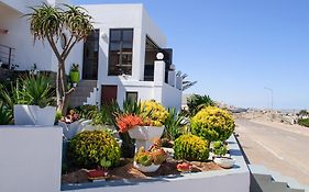 Shark Island Guesthouse